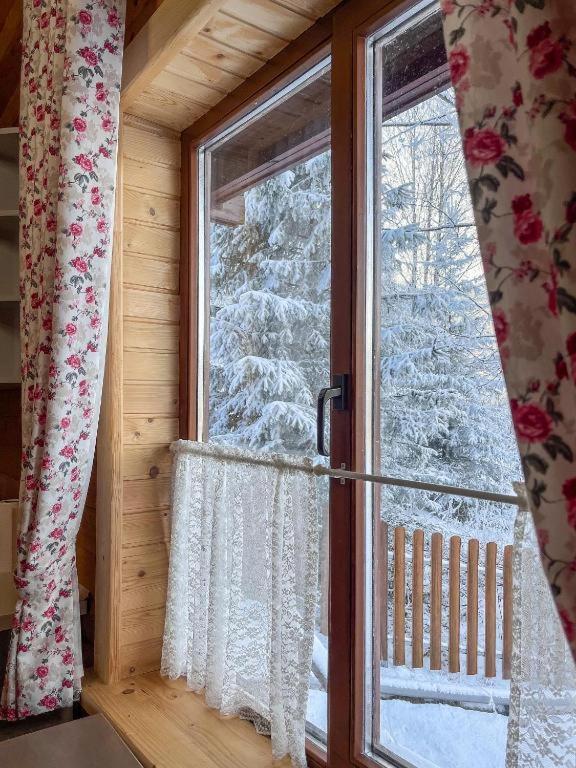 Mountain Cottage ヤレムチャ エクステリア 写真
